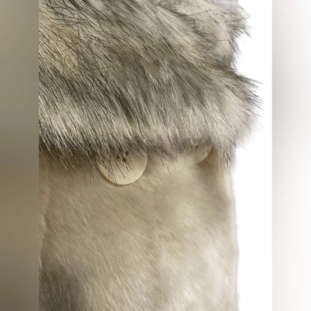 EMERSON FRY TUCKERNUCK Edie Faux Fur Coat New Without Tags - Picture 5 of 16